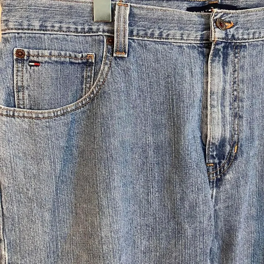 Tommy Hilfiger Jeans‎ Light Wash Blue Denim Relaxed Fit